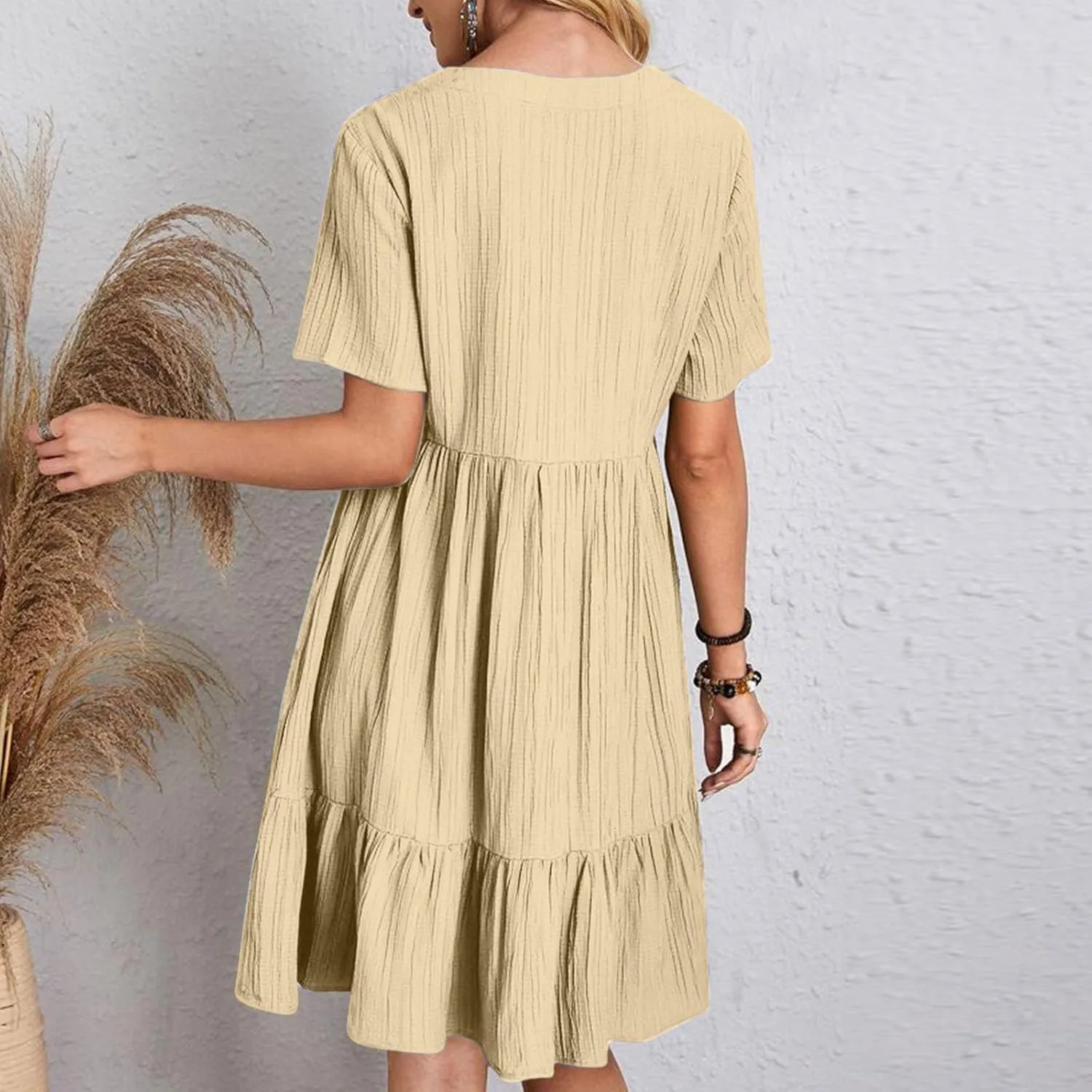 Dresses Women Summer 2025 Vacation Short Sleeve Mini Tshirt Dress Beach Smocked A Line Flutter Boho Sundress Outfit